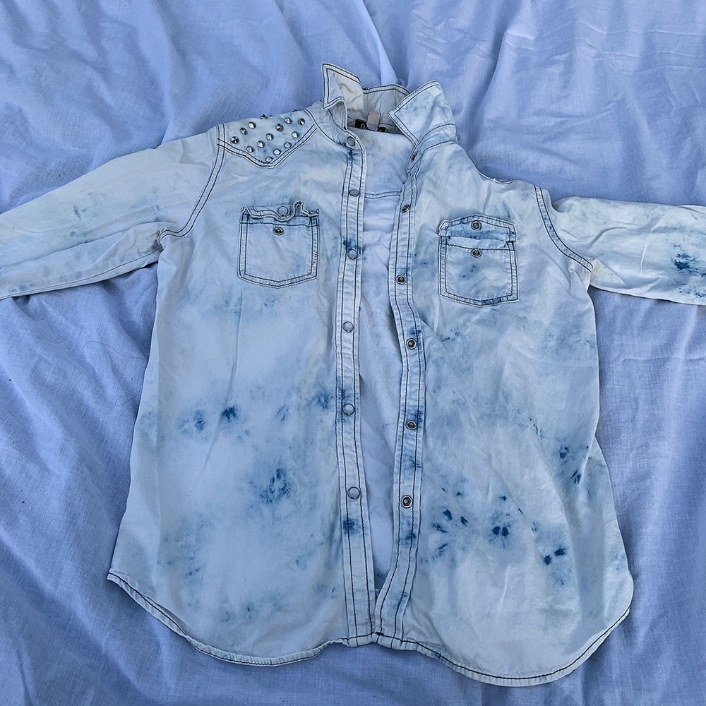 Very Light Washed Blue Denim Jacket